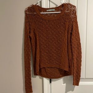 Maurice’s high-low sweater- with crochet ”holes” - size m - copper